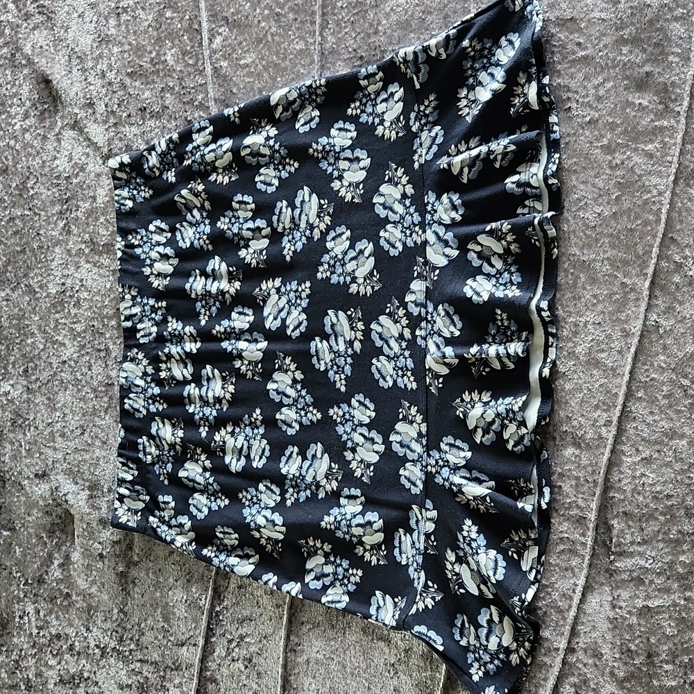 Max Studio women's size M-L floral skirt 3/$25